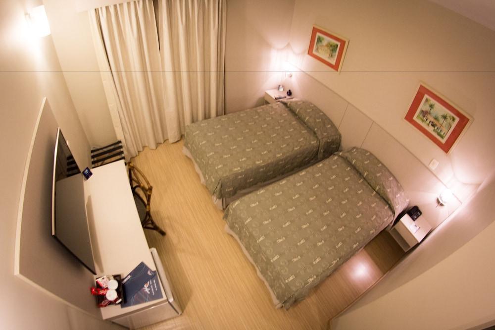 Gandini Hotel Itu Luaran gambar